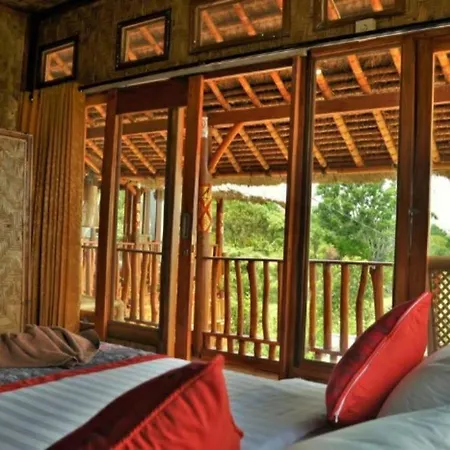 Gentari Homestay And Tour Batununggul Exterior photo